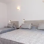 Avraki 3* Kamári