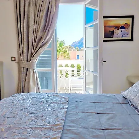 Hotel Avraki Kamari (Santorini)