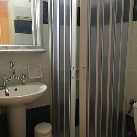 Avraki Hotel