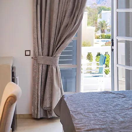 Hotel Avraki 3*