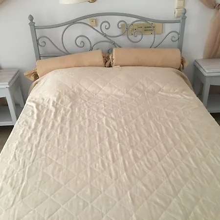 호텔 Avraki Kamári