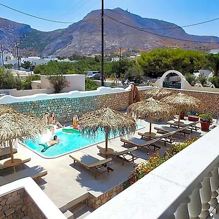 Avraki 3* Камари
