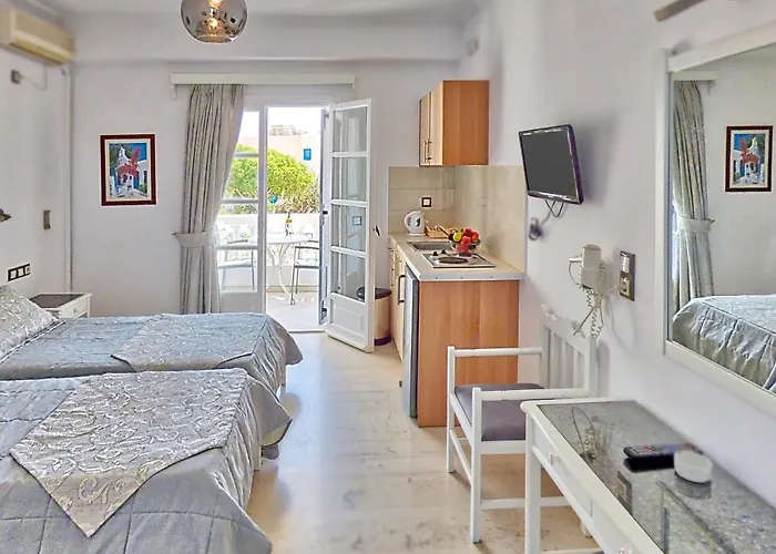 Avraki 3* Kamari (Santorini)