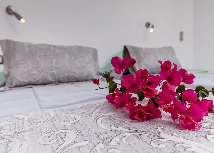 Avraki 3* Kamari (Santorini)