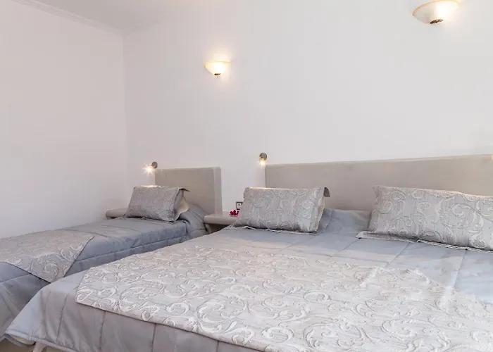 Avraki 3* Kamari (Santorini)