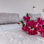 Avraki 3* Kamári