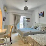 Avraki