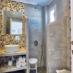 Avraki Hotel 3*