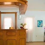 מלון Avraki Kamári