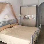 Avraki מלון Kamári