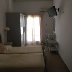 Avraki Hotel