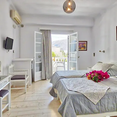 Avraki 3* Камари