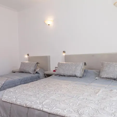 Avraki 3* Камари