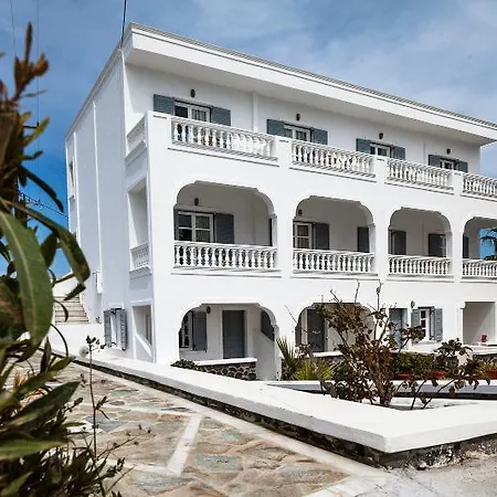 Avraki Hotel