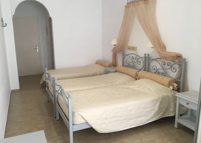 Avraki Hotel 3*